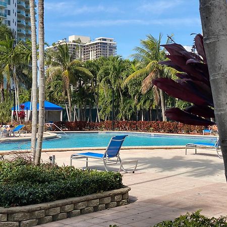 Sunny Isles, Beach Life! Parking Included 마이애미 비치 외부 사진