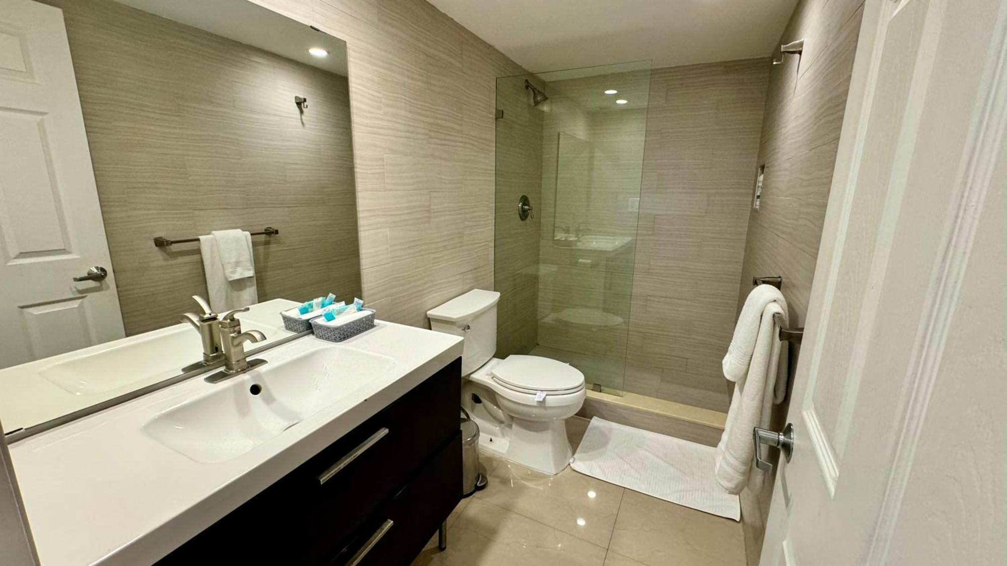 Sunny Isles, Beach Life! Parking Included 마이애미 비치 외부 사진